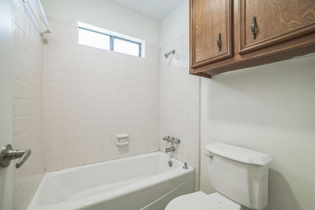full bath featuring toilet and bathing tub / shower combination