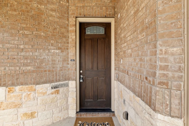 829 Expedition Way, Round Rock, TX 78665 - property entrance with brick siding and crawl space