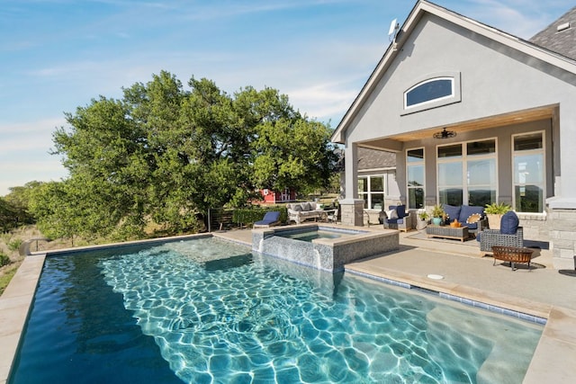 101 Durango Dr, Johnson City, TX 78636 - pool with an outdoor hangout area, an in ground hot tub, and a patio area