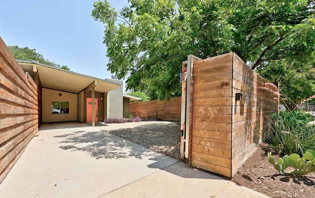 2115 Ann Arbor Ave Unit B, Austin, TX 78704 - view of patio / terrace