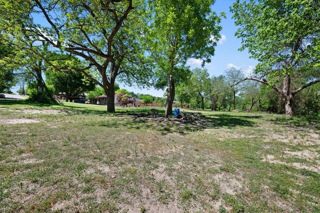 3602 Ferguson Ln, Austin, TX 78754 - view of grassy yard