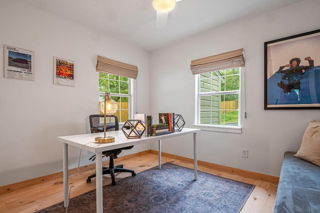 1405 Cometa St, Austin, TX 78721 - office area featuring wood finished floors and baseboards