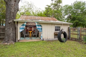 128 E Cedar St, La Grange, TX 78945 - view of outdoor structure with fence