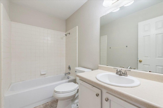 109 David Dr, Hutto, TX 78634 - full bath featuring vanity, tub / shower combination, and a textured wall