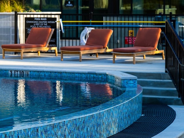 2209 S 1st St Unit 313, Austin, TX 78704 - view of community pool