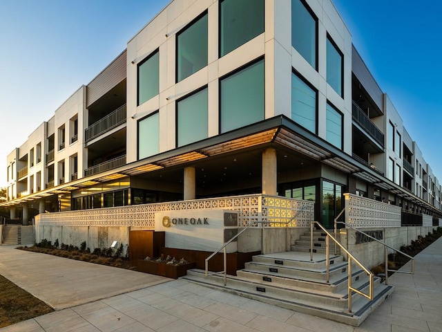 2209 S 1st St Unit 313, Austin, TX 78704 - view of apartment building / complex