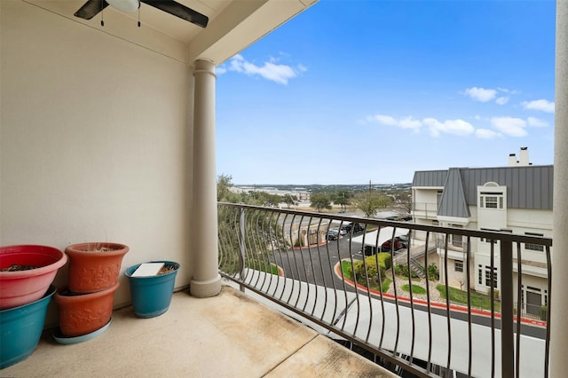 balcony featuring ceiling fan