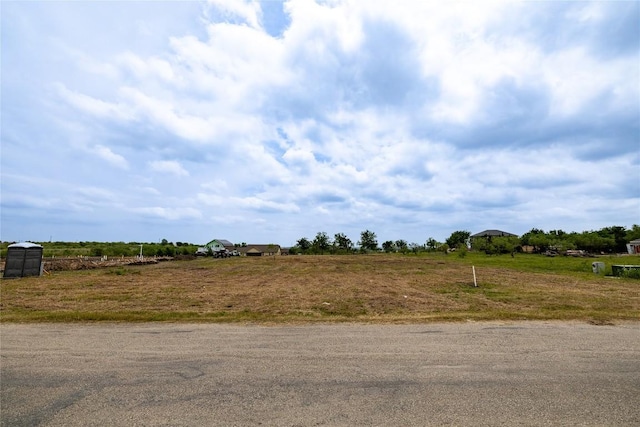 520 Engelke Rd, Niederwald, TX 78640