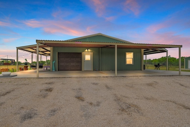 view of front of home featuring a garage