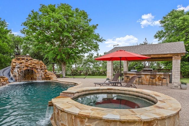 601 Scenic Path, Leander, TX 78641 - view of pool with an in-ground hot tub and a patio area