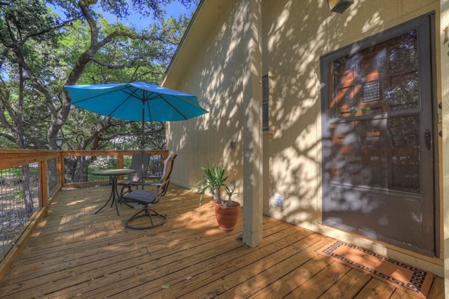 1871 Patty Dr, Canyon Lake, TX 78133 - deck with outdoor dining area