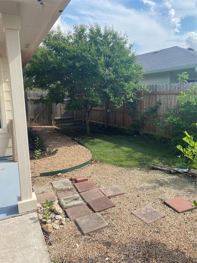 7620 Cayenne Ln, Austin, TX 78741 - photo 17