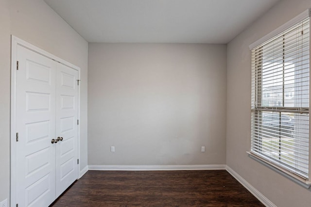 5816 Monmarte Cv, Austin, TX 78744 - unfurnished room with wood finished floors and baseboards