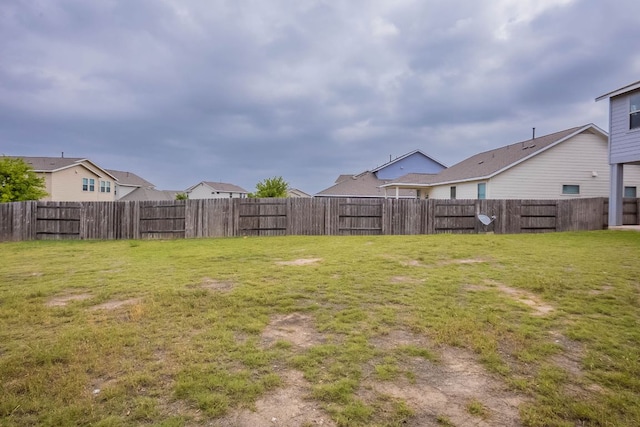 5816 Monmarte Cv, Austin, TX 78744 - view of yard