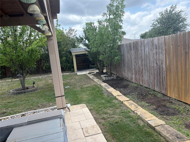 view of yard featuring a fenced backyard
