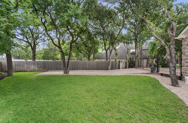 1901 Plantation Ct, Round Rock, TX 78681 - view of yard with a patio area