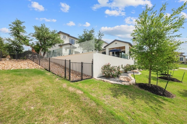 exterior space featuring fence