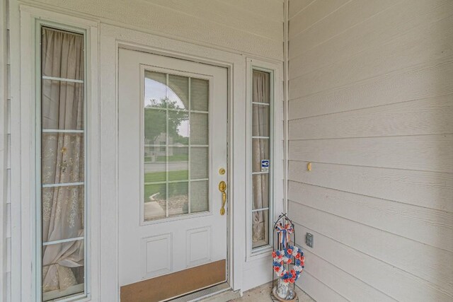 view of property entrance
