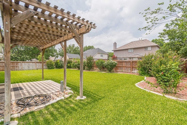view of yard featuring a fenced backyard, a pergola, and a patio area