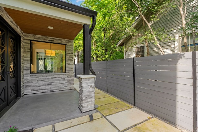 408 W 34th St, Austin, TX 78705 - view of patio / terrace