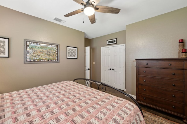 bedroom featuring visible vents and a ceiling fan