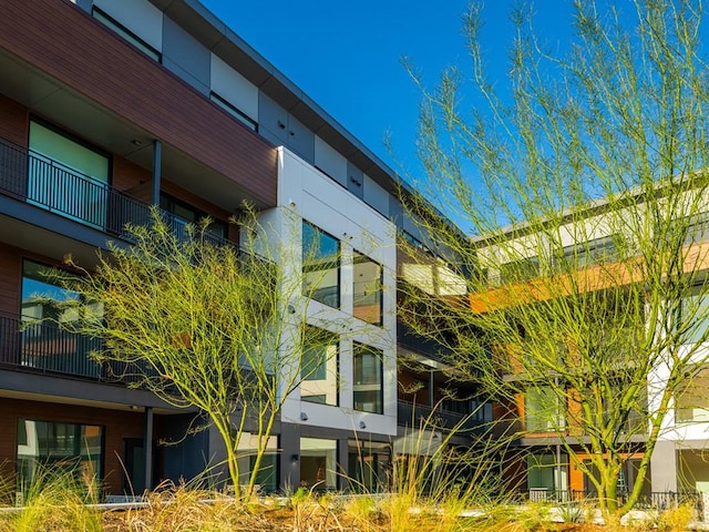 2209 S 1st St Unit 206, Austin, TX 78704 - view of building exterior