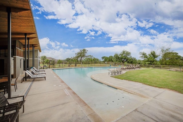 114 Lemuel Crawford Trl, Bastrop, TX 78602 - community pool with a patio