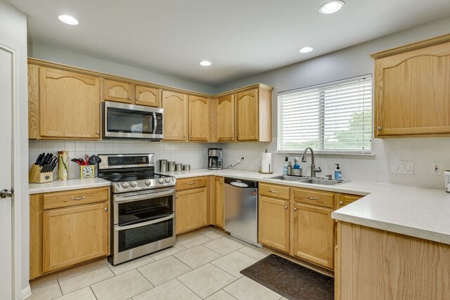 127 Saint Marys Dr, Hutto, TX 78634 - photo 7
