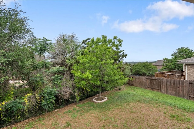 view of yard featuring fence
