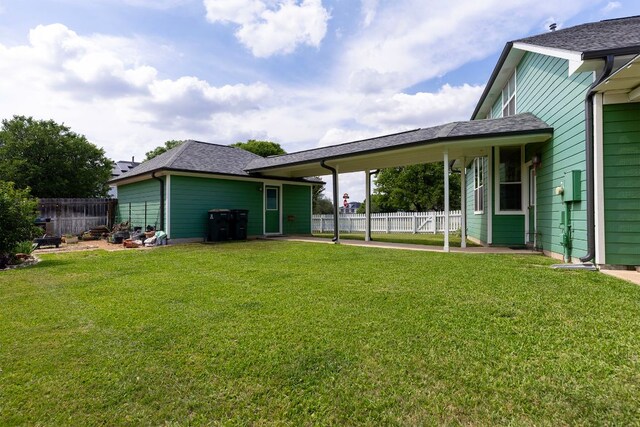 117 Summers Grn, Georgetown, TX 78633 - view of yard with a carport