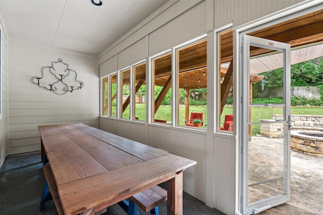view of sunroom / solarium