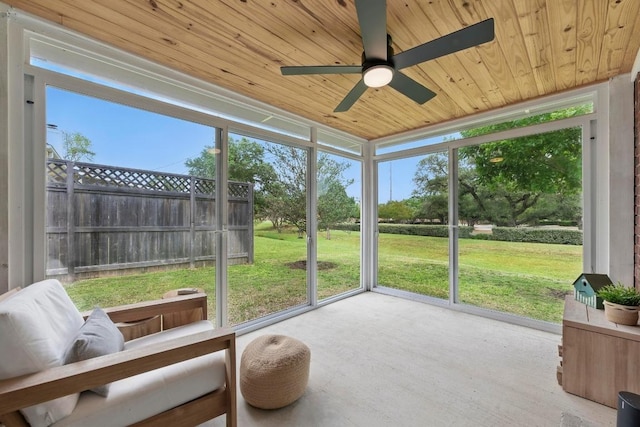 7421 Ponoma Trl, Austin, TX 78749 - sunroom with a ceiling fan