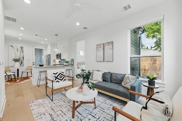2105 Sl Davis Ave Unit 2, Austin, TX 78702 - photo 7