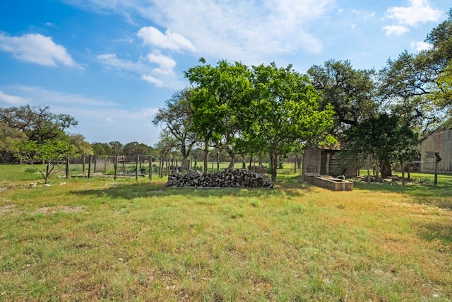 view of yard featuring fence