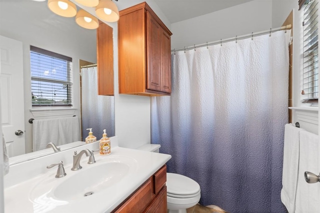 1307 Tamarac Trl, Leander, TX 78641 - bathroom featuring vanity and curtained shower
