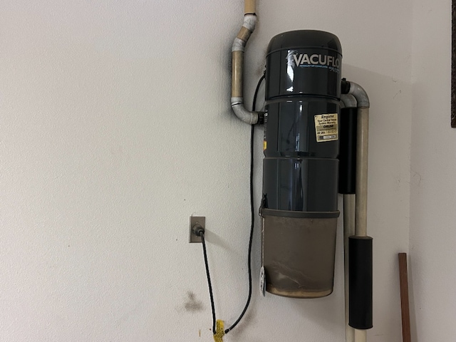 1005 Fort Davis St, Georgetown, TX 78633 - detailed view of a central vacuum unit