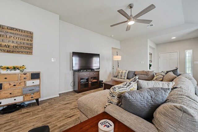 155 Lyndon Dr, San Marcos, TX 78666 - living room featuring visible vents, wood finished floors, baseboards, recessed lighting, and a ceiling fan