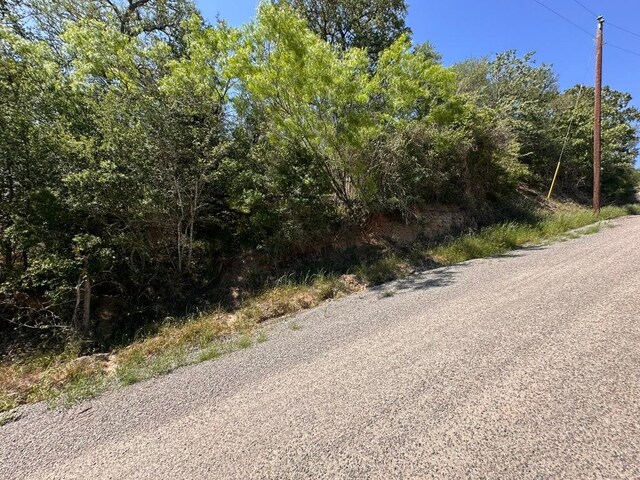 150 Waikiki Dr, Bastrop, TX 78602