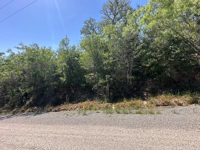 150 Waikiki Dr, Bastrop, TX 78602