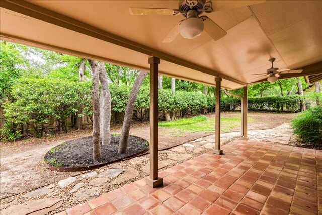 view of patio featuring a ceiling fan and a fenced backyard