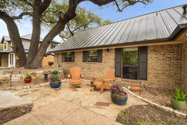 2100 Four Oaks Ln, Austin, TX 78704 - view of patio