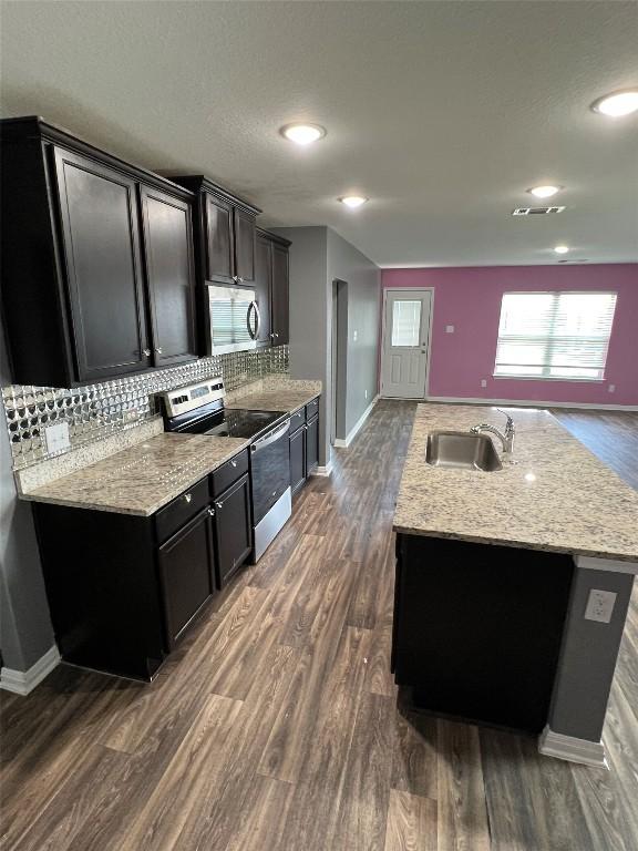 105 Riverdale Dr, Jarrell, TX 76537 - photo 4