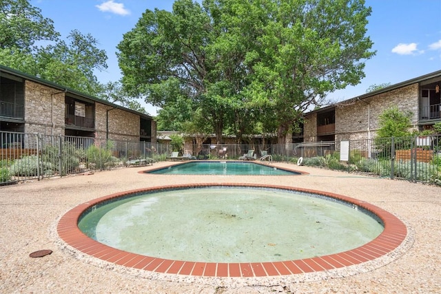 1304 Mariposa Dr Unit 231, Austin, TX 78704 - view of community pool
