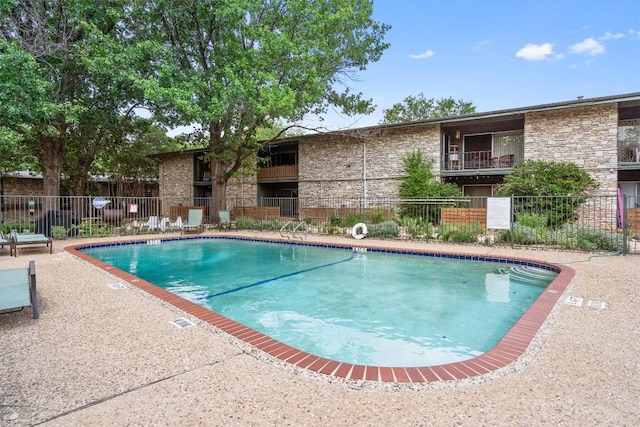 1304 Mariposa Dr Unit 231, Austin, TX 78704 - view of community pool