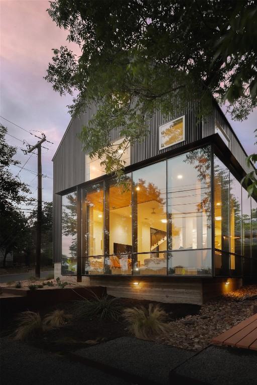 2700 E 12th St, Austin, TX 78702 - photo 36