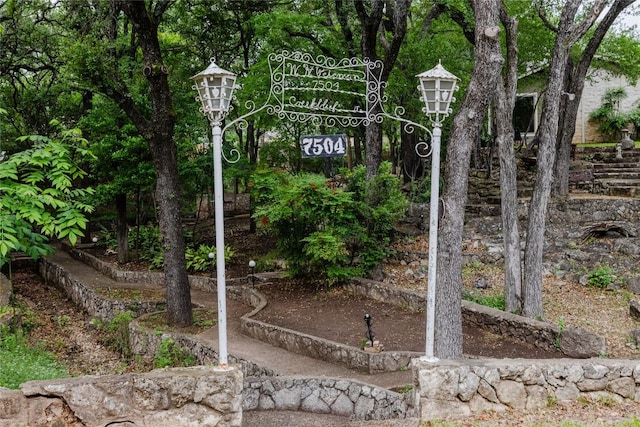 7504 Creekbluff Dr, Austin, TX 78750 - exterior view