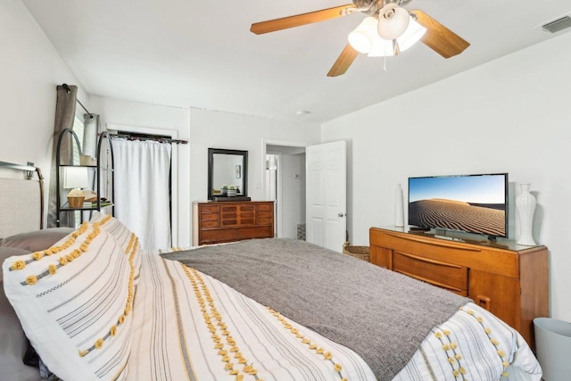 421 James St, Boerne, TX 78006 - bedroom featuring ceiling fan