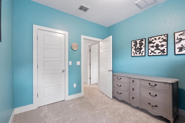 907 Totis Rd, Austin, TX 78748 - bedroom featuring light carpet and baseboards