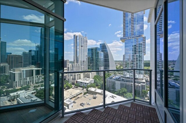 501 W Ave Unit 2001, Austin, TX 78701 - photo 8