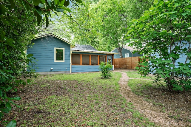 1516 Madison Ave, Austin, TX 78757 - view of yard with a sunroom